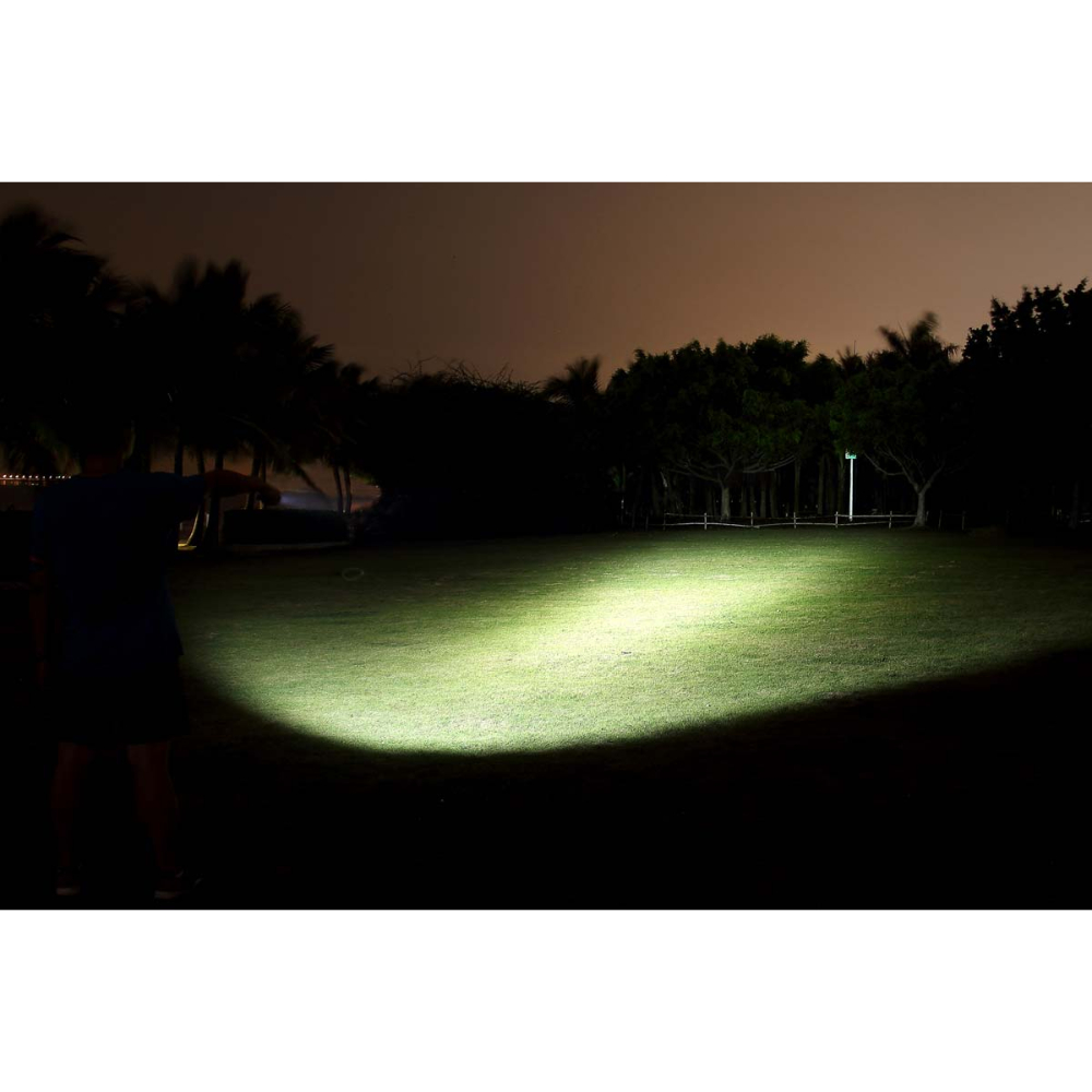 Fenix LD22 300 Lumens Flashlight